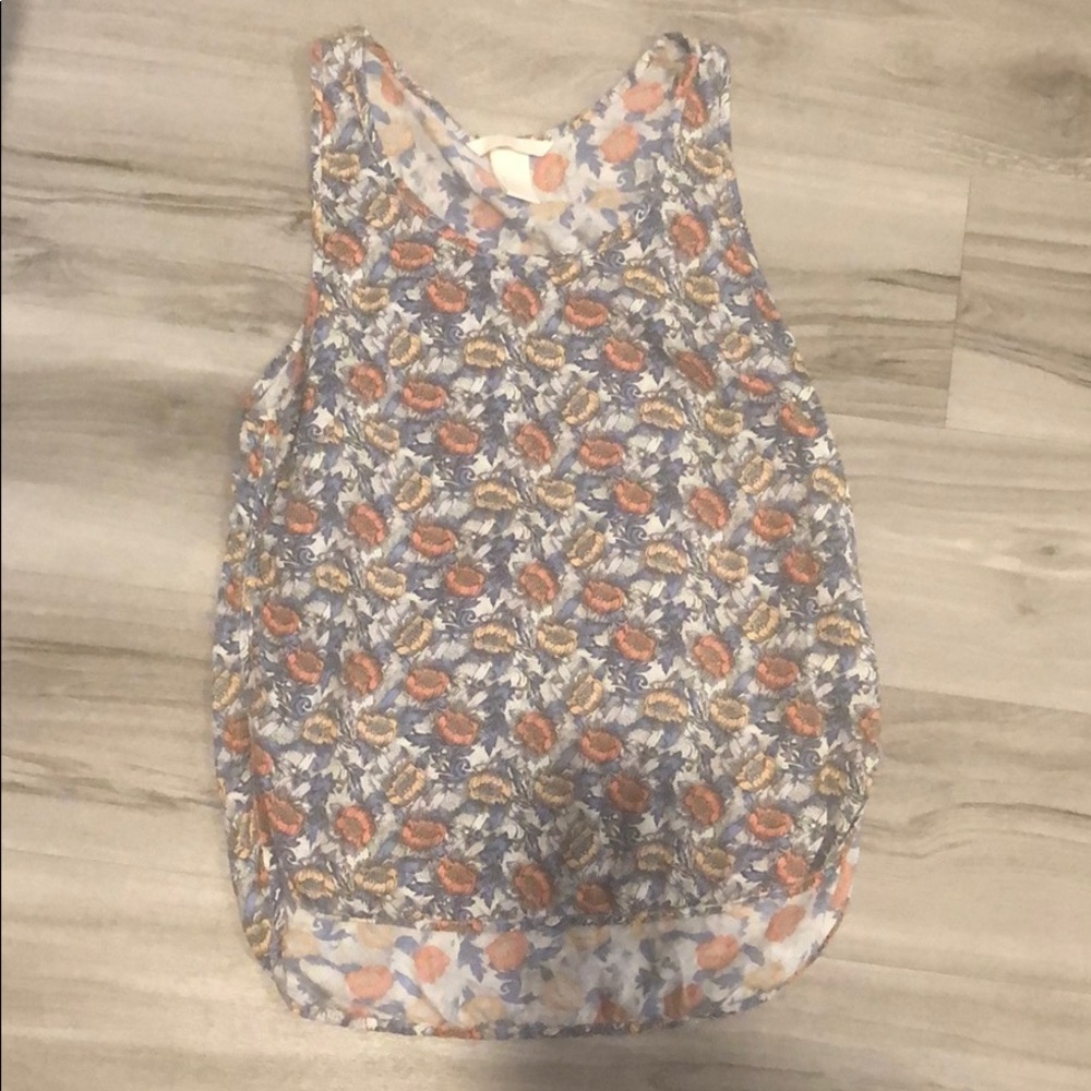 Flattering tank top floral pastel colorful